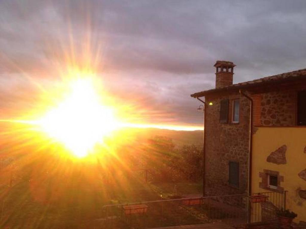 Il Poggio Delle Ginestre Guest House Torgiano Exterior photo