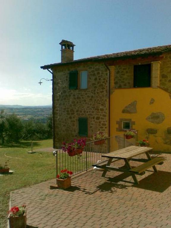 Il Poggio Delle Ginestre Guest House Torgiano Exterior photo